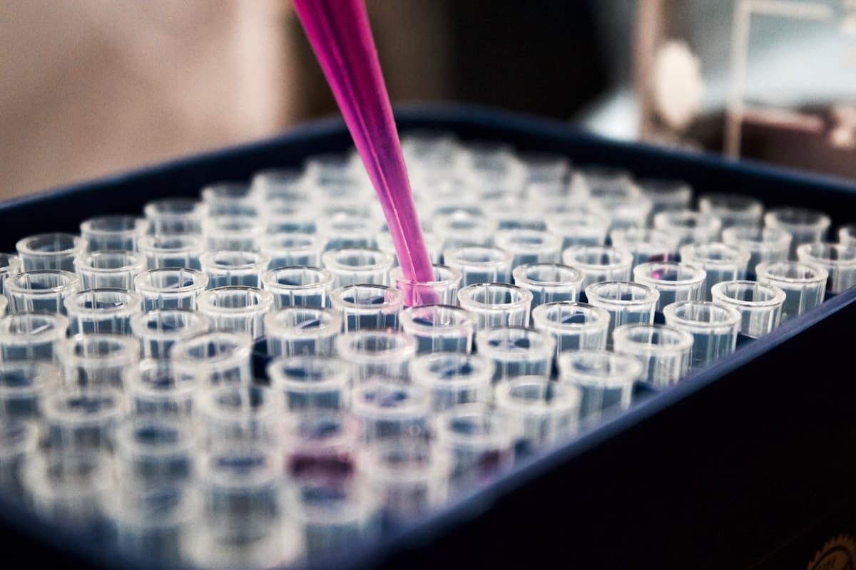 Lab diagnostic equipment